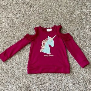 NWOT Girls open shoulder Sweater